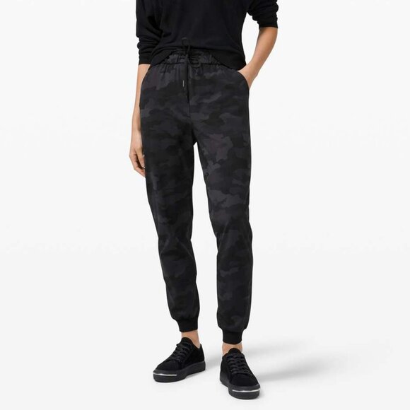 Lululemon Women's Stretch High-Rise Jogger *Full Length - Black Camo - Picture 1 of 9